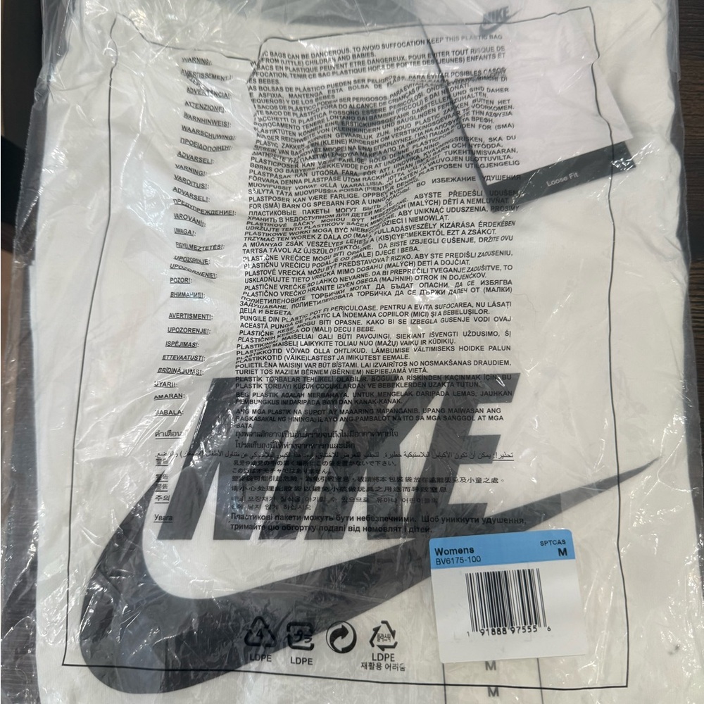 Nike Sportswear Essential Women's Cropped Logo T Shirt Medium - Picture 5 of 5
